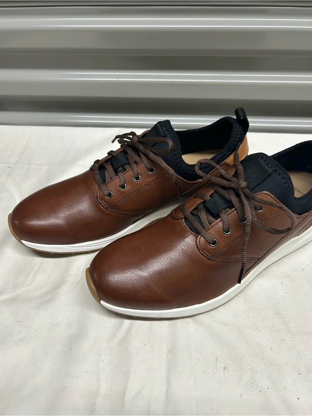 Johnston & Murphy Brown Leather Lace-Up Oxfords